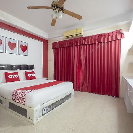 Billabong Hotel Pattaya Exterior photo
